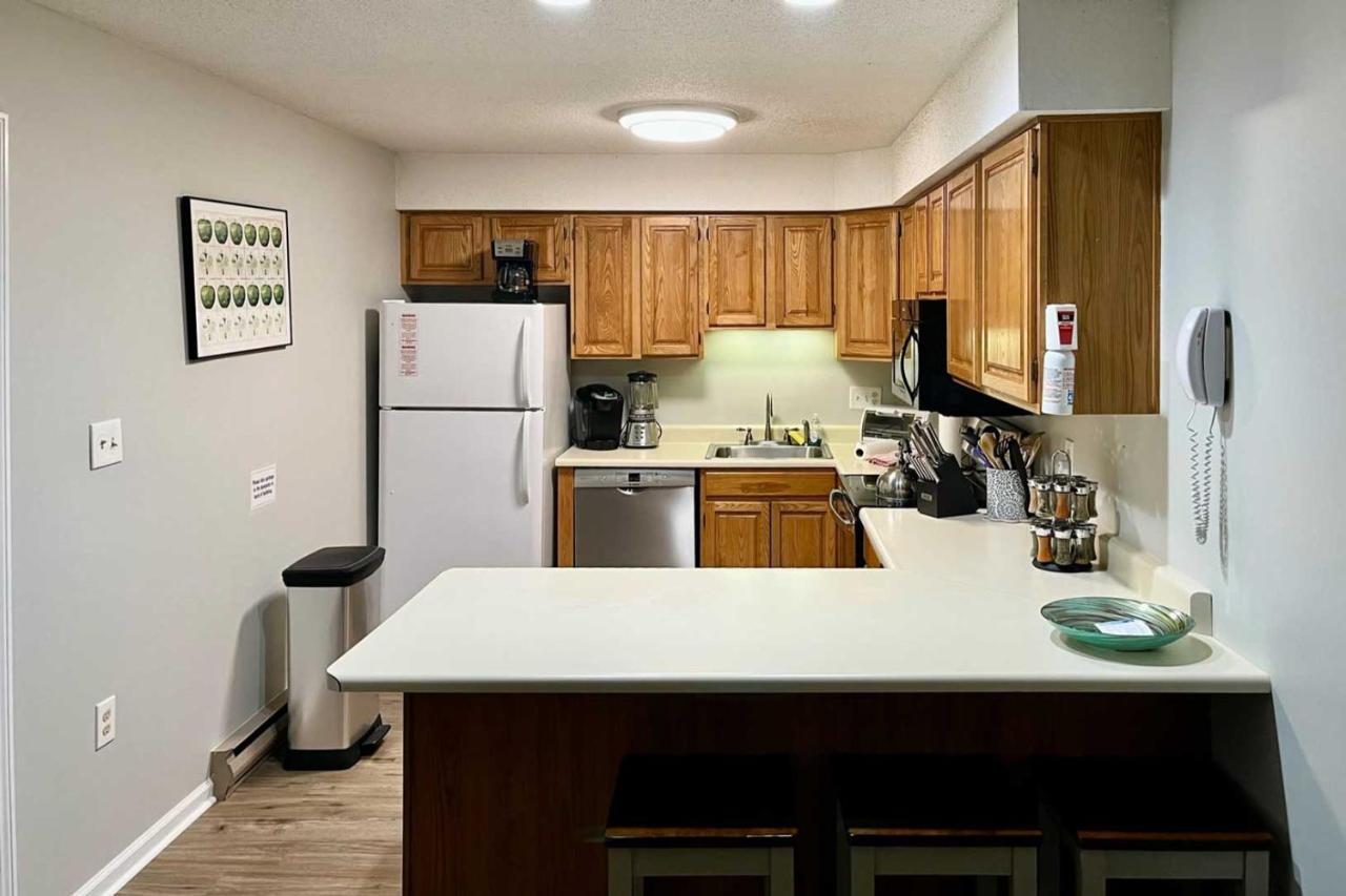 Cozy Condo with Mtn Views, Pool, Hot Tub,&Balcony! Lincoln Zewnętrze zdjęcie