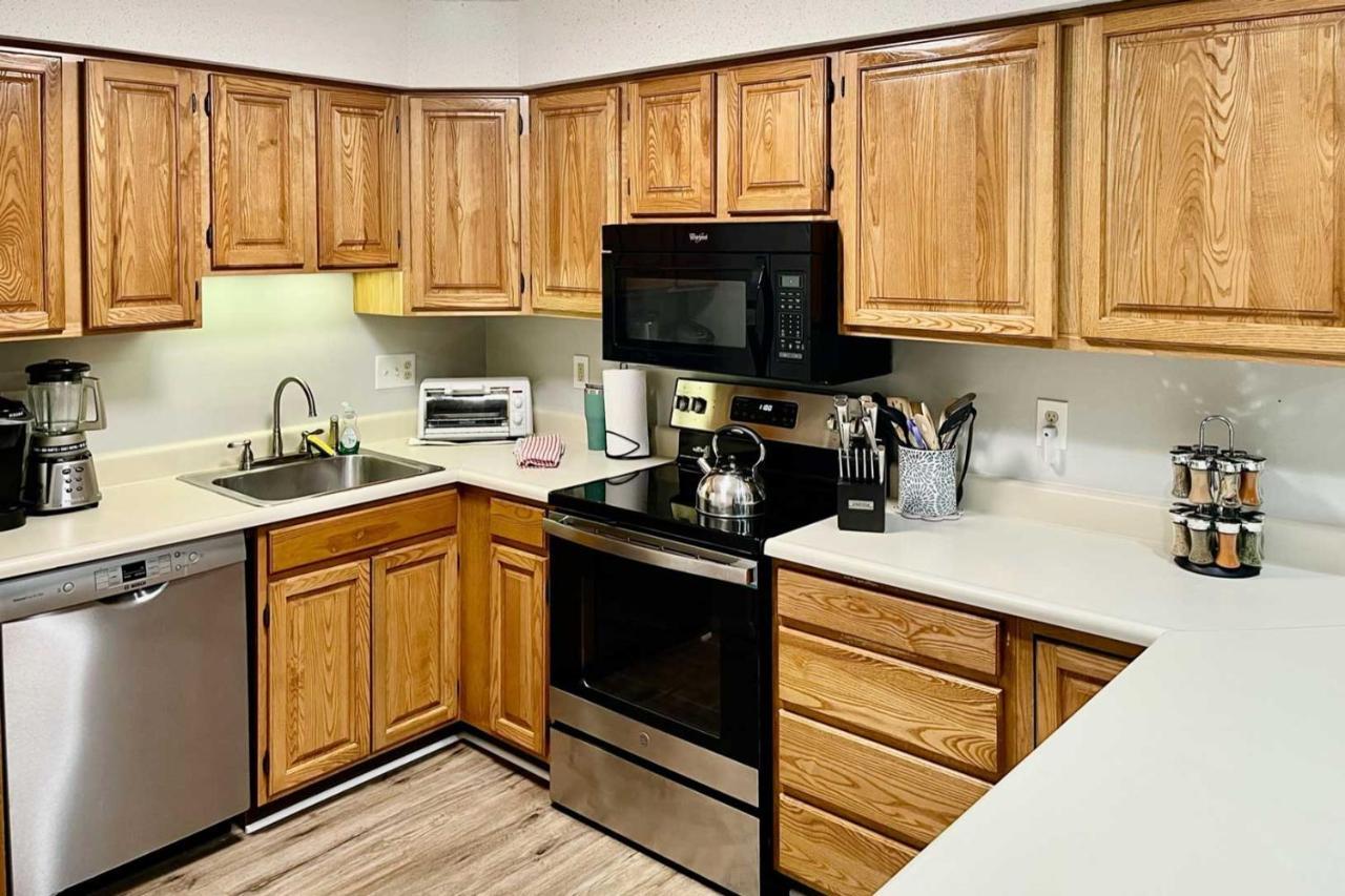 Cozy Condo with Mtn Views, Pool, Hot Tub,&Balcony! Lincoln Zewnętrze zdjęcie